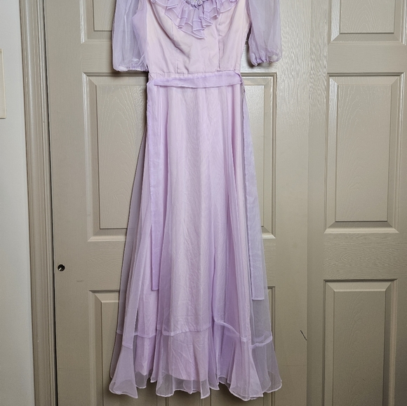 Vintage lavender gown - Picture 6 of 6
